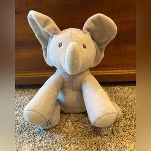 Gund Elephant Sings & Plays